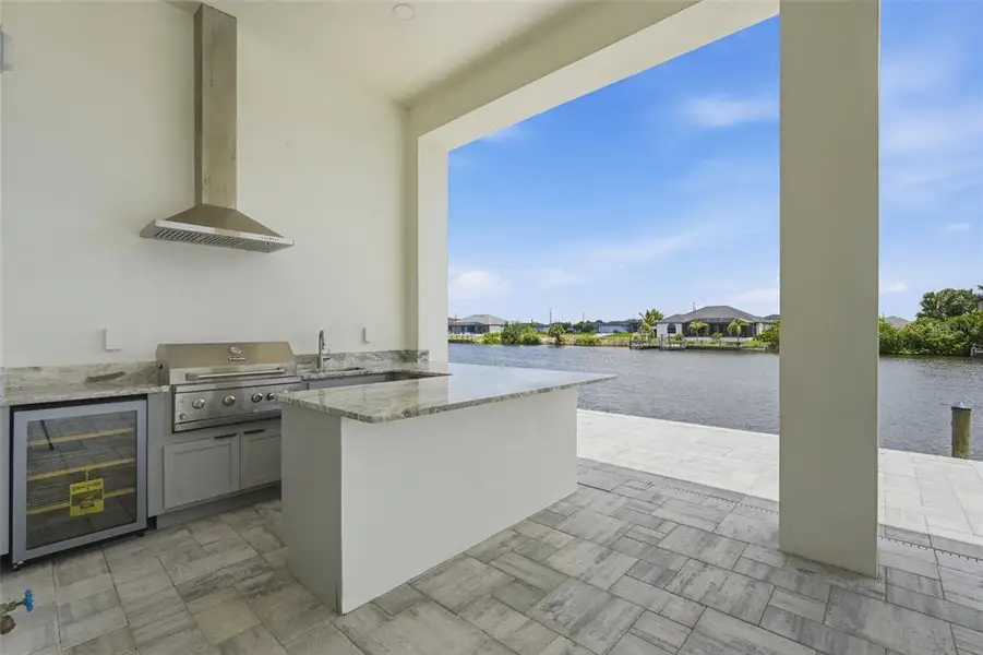 Exterior details and patio area of a home in , Cape Coral (Image 34).