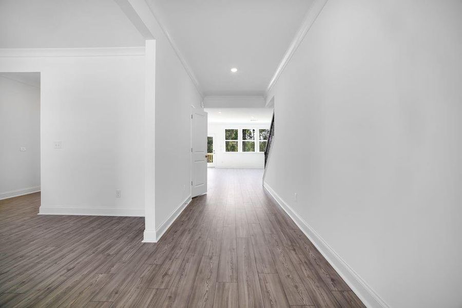 Spacious, unfurnished interior of a new home in Bailey Fence, Dacula (Image 27).