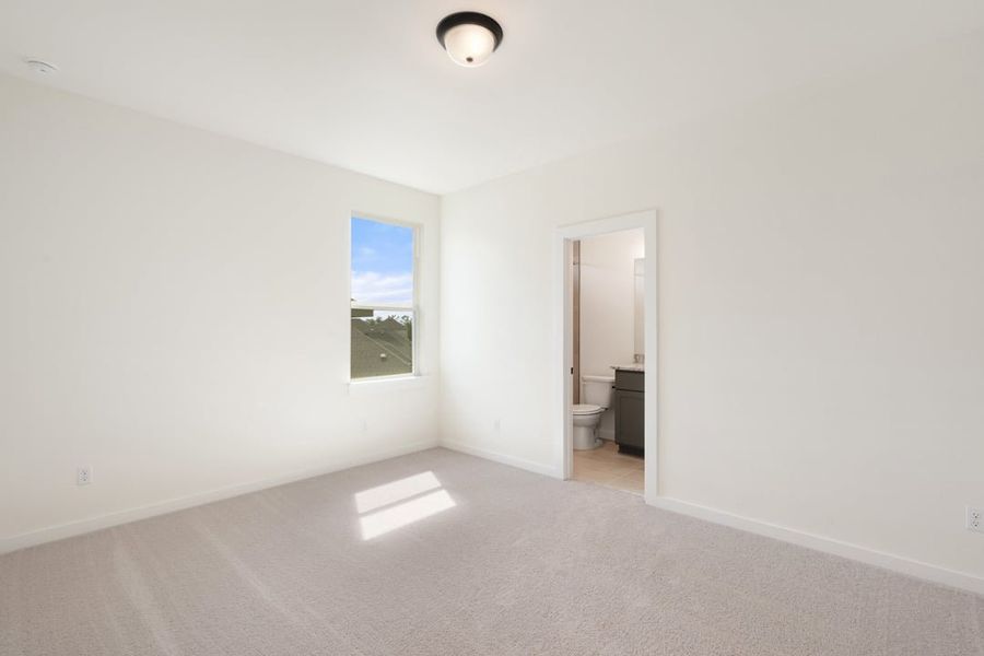 Spacious, unfurnished interior of a new home in Terrace Collection at Heritage, Dripping Springs (Image 39).