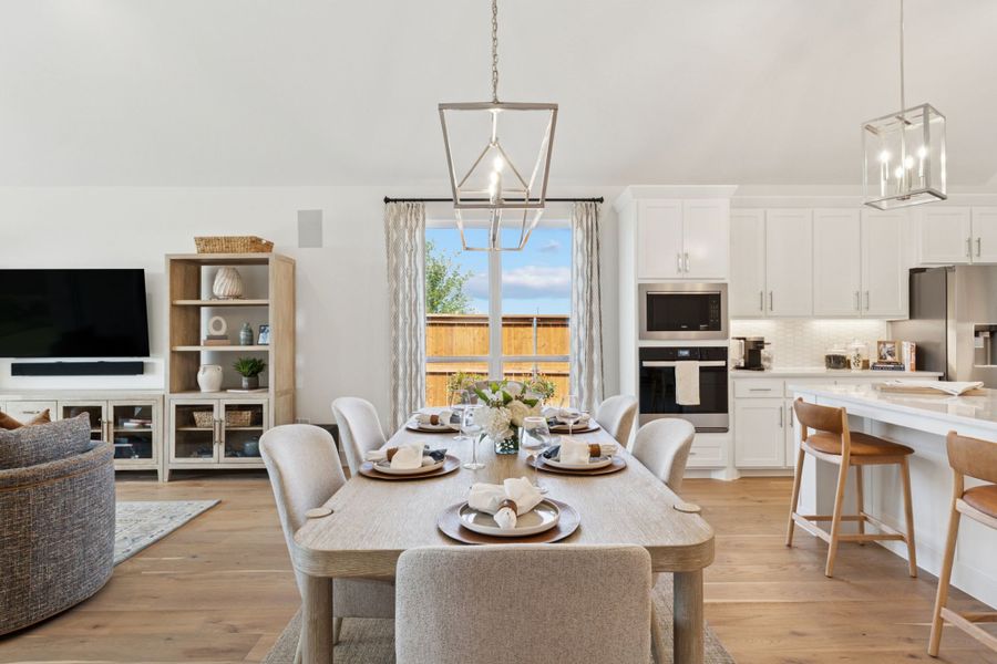 Plan 1578 Representative Photo - Dining Area Plan 1578 Representative Photo - Dining Area