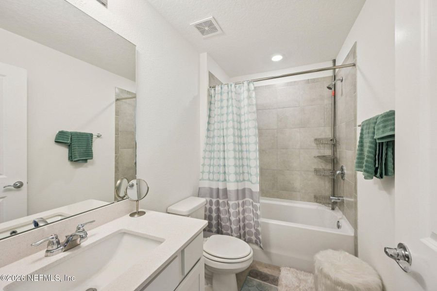 Furnished interior view inside a new home in , Jacksonville (Image 7).