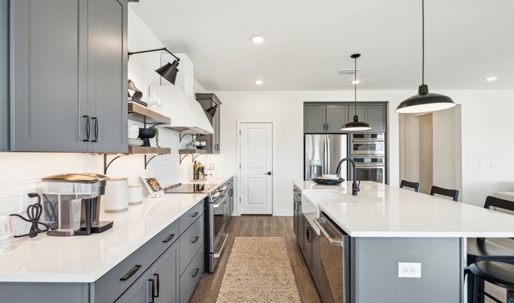 Kitchen with pendant lighting Kitchen with pendant lighting