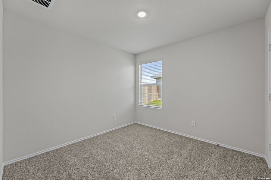 Spacious, unfurnished interior of a new home in Swenson Heights, Seguin (Image 21).