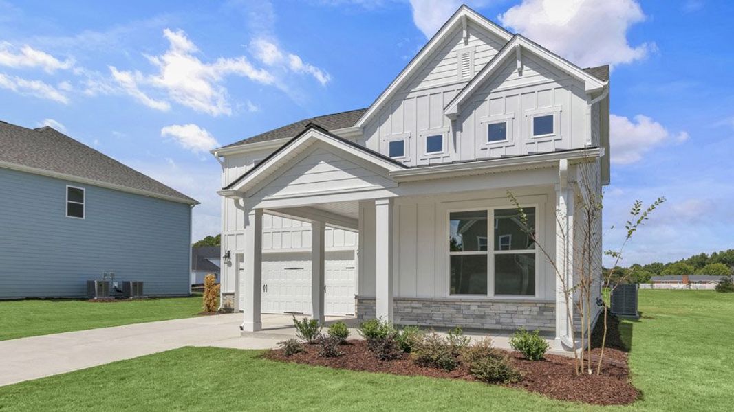 Representative exterior photo of a completed home built from the EDISTO by D.R. Horton in Eagle Creek, Fuquay Varina, NC (Image 21).