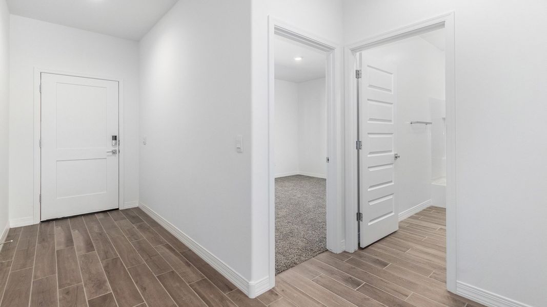 Representative unfurnished interior of a home built from the Sedona - Plan H50T7 by D.R. Horton in Sahuarita Acres, Sahuarita (Image 13).