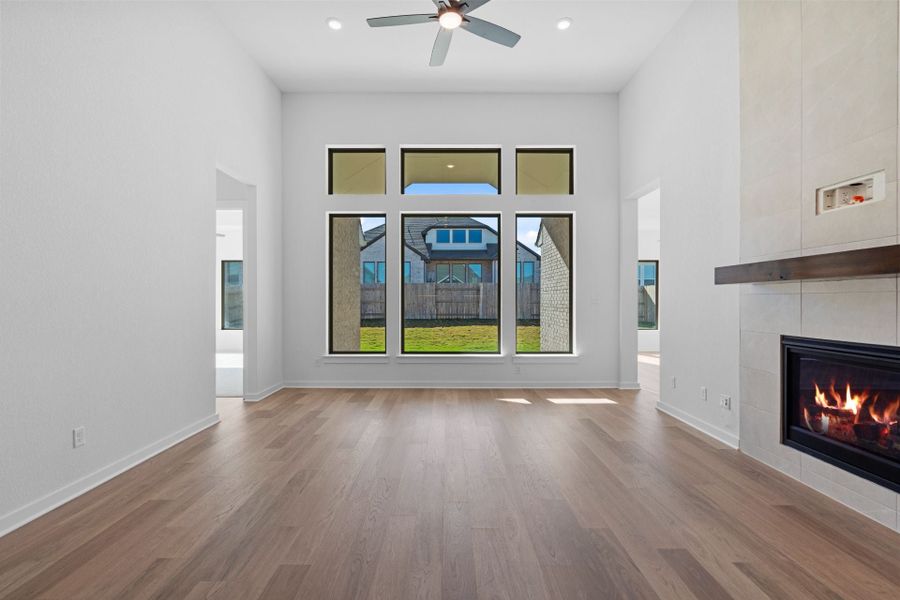 4br New Home in Liberty Hill, TX.  - Slide 18