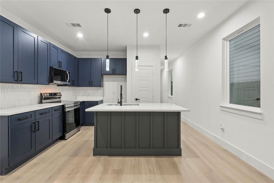 Furnished interior view inside a new home in , Dallas (Image 5).