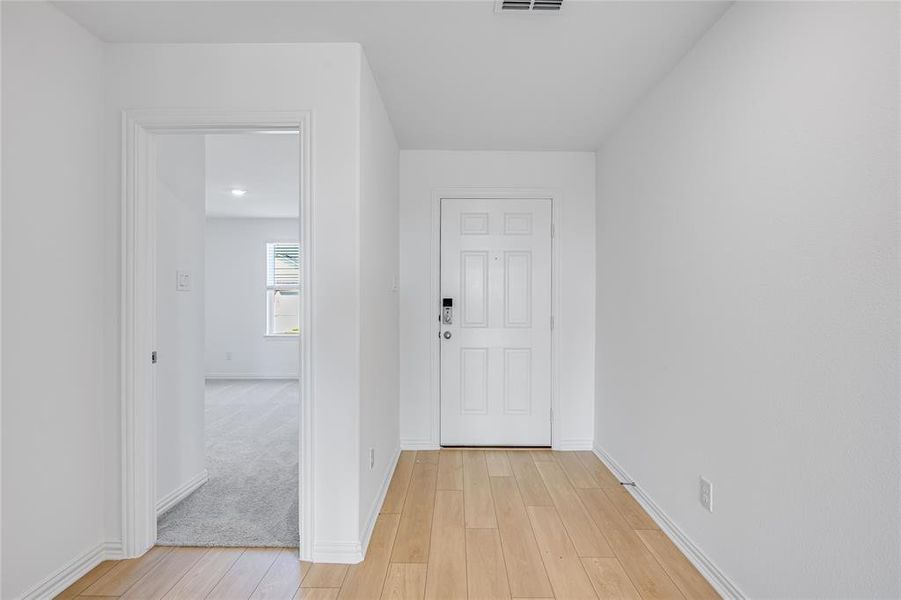 Image 37 of a home in River Ridge.