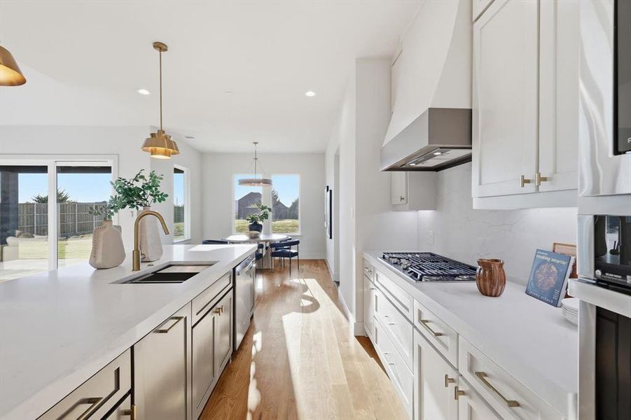Furnished interior view inside a new home in , Red Oak (Image 13).