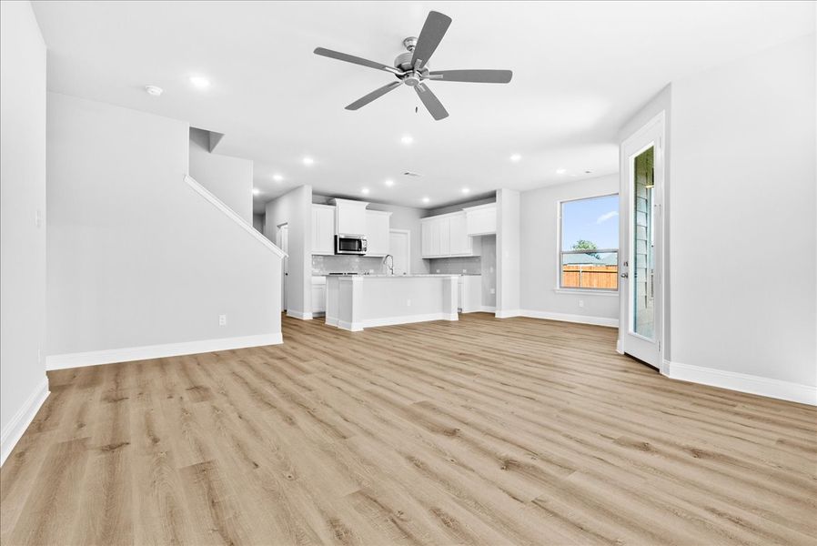 Representative unfurnished interior of a home built from the The Bradford by Doug Parr Custom Homes in Fair Oaks, Runaway Bay (Image 22). Representative unfurnished interior of a home built from the The Bradford by Doug Parr Custom Homes in Fair Oaks, Runaway Bay (Image 22).