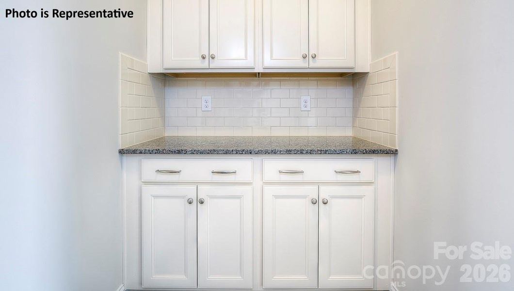 Image 6 of a home in Oak Grove Hill.