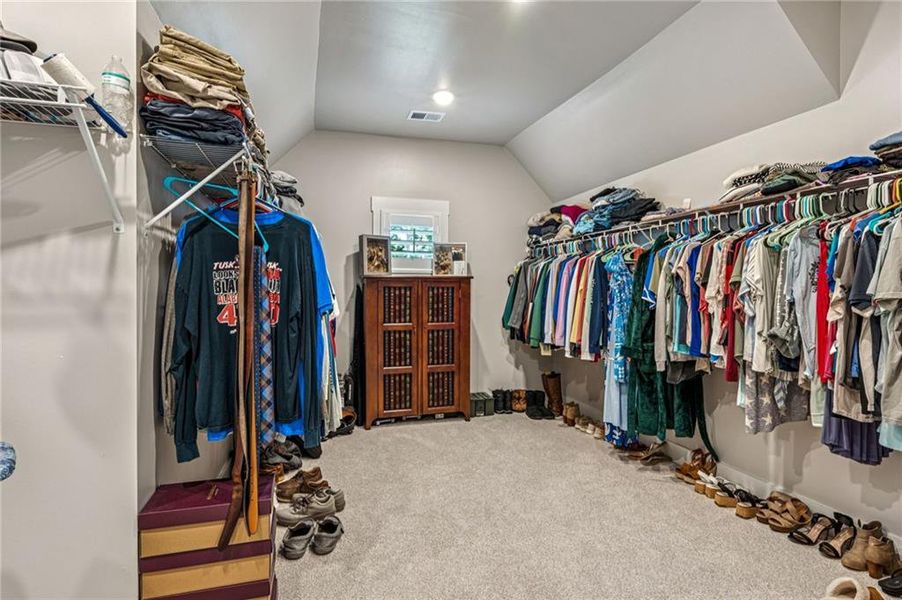 Close-up of interior finishes inside a home in , Gainesville (Image 23). Close-up of interior finishes inside a home in , Gainesville (Image 23).