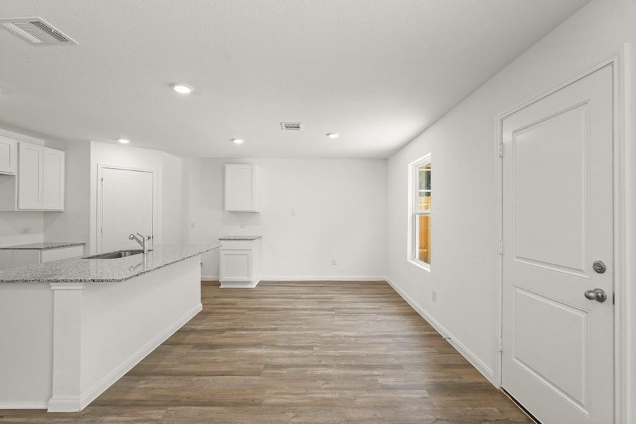 Spacious, unfurnished interior of a new home in McCrorey Trails, Conroe (Image 10). Spacious, unfurnished interior of a new home in McCrorey Trails, Conroe (Image 10).