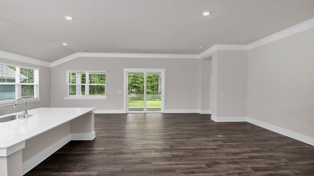Spacious, unfurnished interior of a new home in Shell Pointe, Gilbert (Image 13). Spacious, unfurnished interior of a new home in Shell Pointe, Gilbert (Image 13).