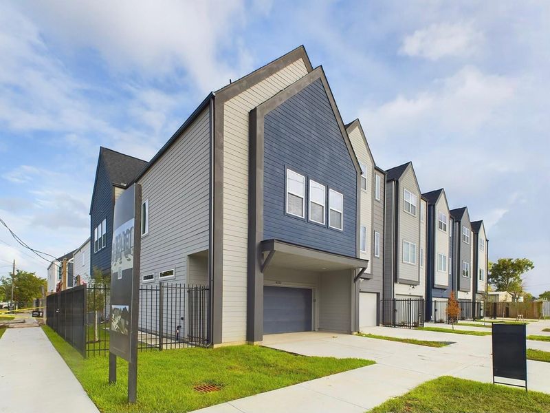Front exterior of a new home in , Houston, TX, highlighting curb appeal (Image 22).