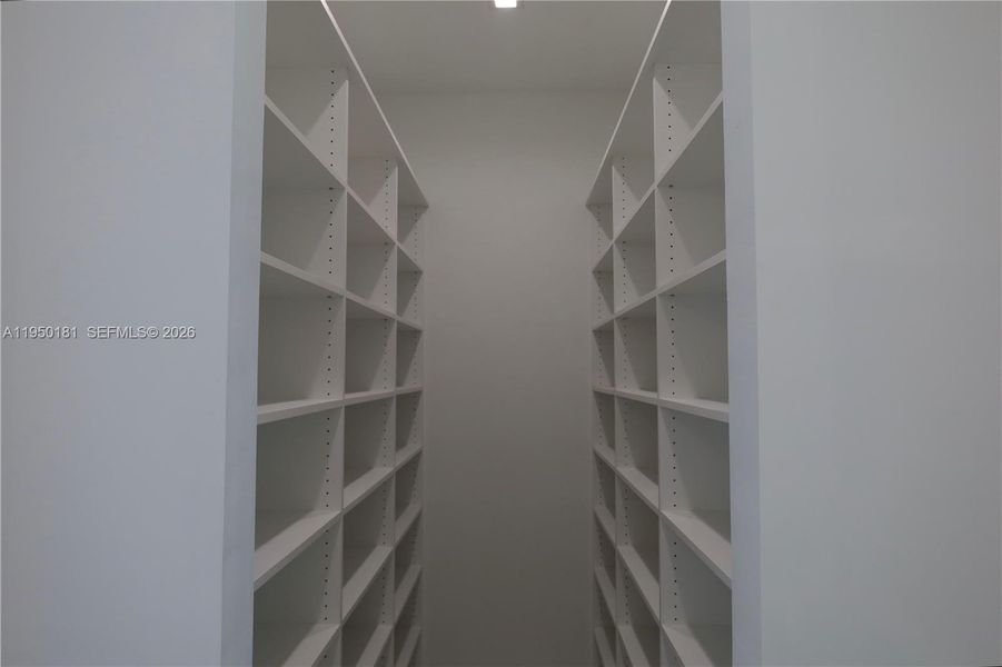 Image 25 of a home in .