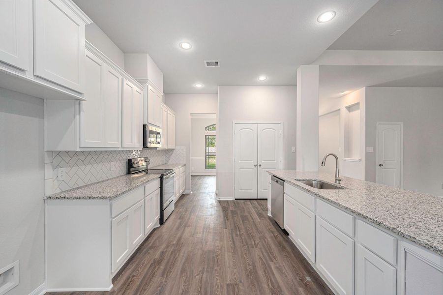 STOP THE CAR! Gorgeous Brand New 1 Story Home on approx 1 Acre lot! Ready Soon! Hurry Call Today! Pictures are a representation of the Dallas Plan. Colors and selections may vary! STOP THE CAR! Gorgeous Brand New 1 Story Home on approx 1 Acre lot! Ready Soon! Hurry Call Today! Pictures are a representation of the Dallas Plan. Colors and selections may vary!