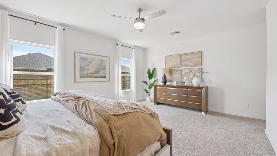 Furnished interior view inside a new home in Evergreen, Rosenberg (Image 25).