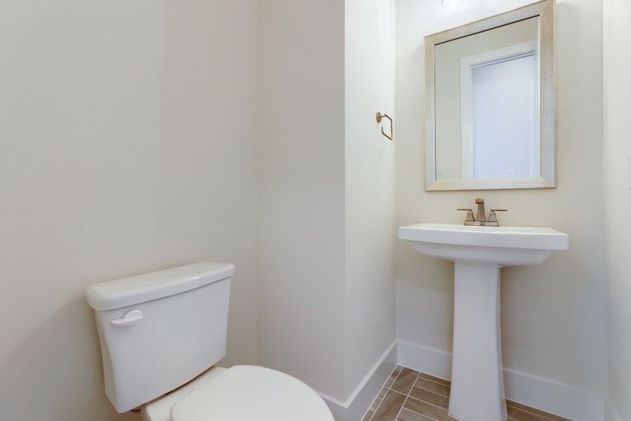 4124 Trellis - Powder Bathroom 4124 Trellis - Powder Bathroom