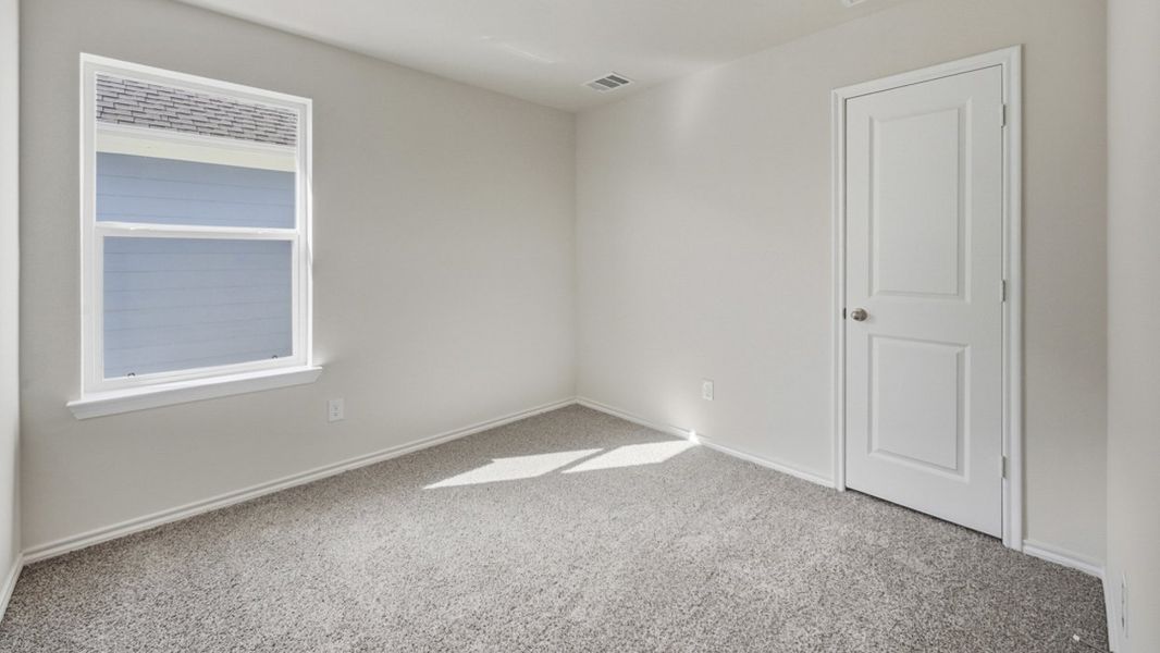 Spacious, unfurnished interior of a new home in Arbor Trails South, Princeton (Image 6). Spacious, unfurnished interior of a new home in Arbor Trails South, Princeton (Image 6).