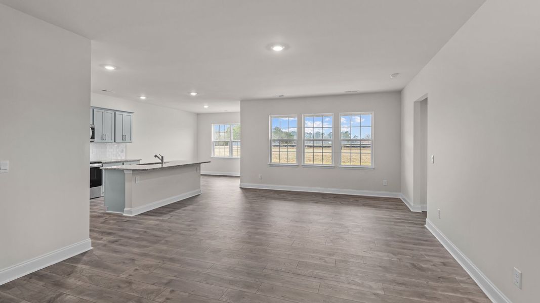 Spacious, unfurnished interior of a new home in Villa Grande, Winterville (Image 14).