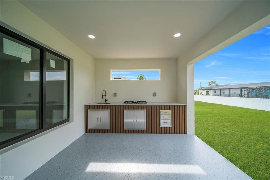 Exterior details and patio area of a home in , Lehigh Acres (Image 20). Exterior details and patio area of a home in , Lehigh Acres (Image 20).