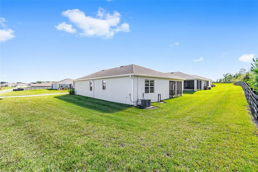 Exterior details and patio area of a home in JB Ranch, Ocala (Image 4). Exterior details and patio area of a home in JB Ranch, Ocala (Image 4).