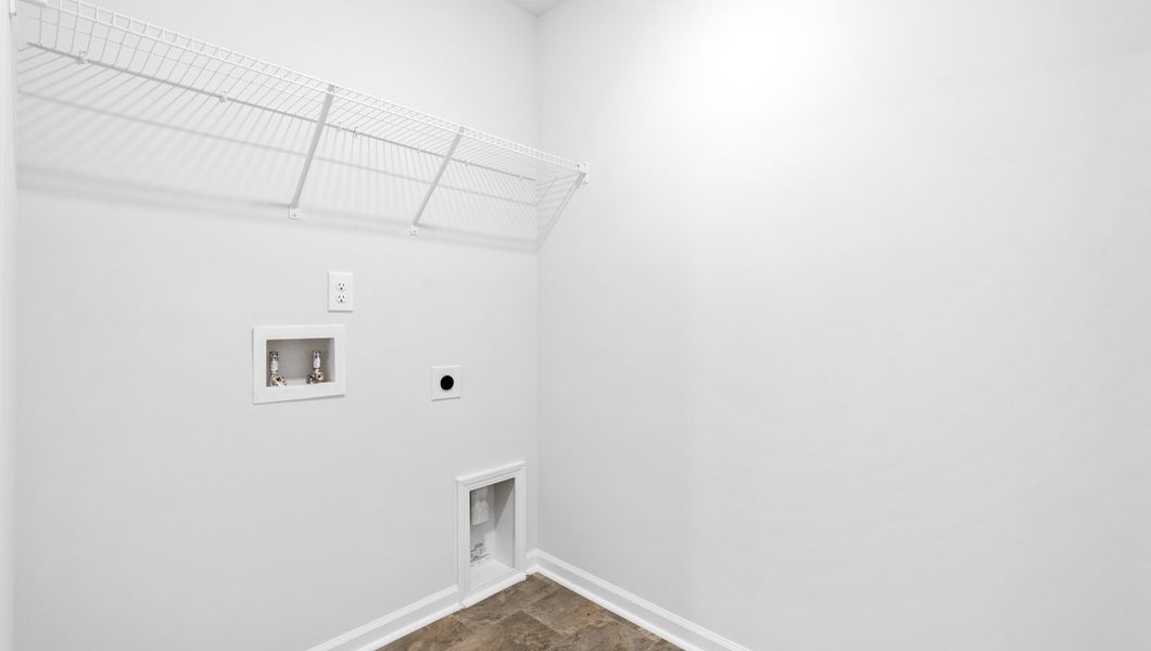 Spacious, unfurnished interior of a new home in Lakestone, Woodruff (Image 29).