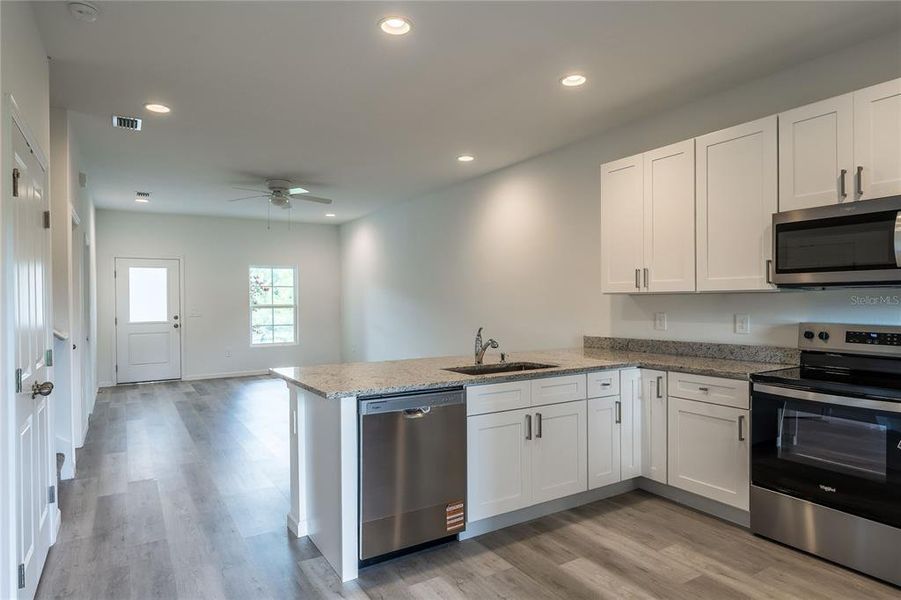 Furnished interior view inside a new home in , Orlando (Image 9).