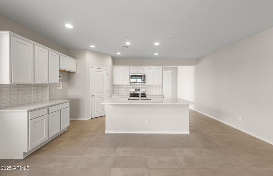 Cafe/Kitchen Cafe/Kitchen