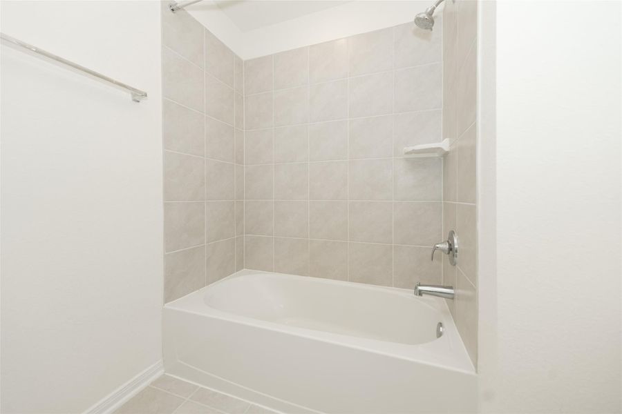 Furnished interior view inside a new home in , Katy (Image 14).