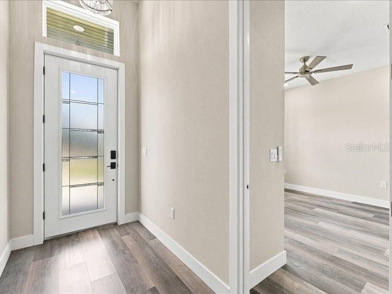 Spacious, unfurnished interior of a new home in , Winter Haven (Image 39).
