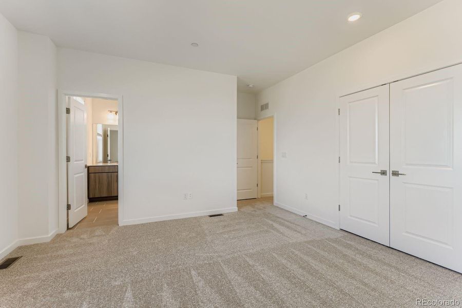 Spacious, unfurnished interior of a new home in Uplands, Westminster (Image 15). Spacious, unfurnished interior of a new home in Uplands, Westminster (Image 15).