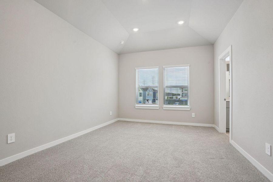 Spacious, unfurnished interior of a new home in Kemah Crossing - City Series, Kemah (Image 21). Spacious, unfurnished interior of a new home in Kemah Crossing - City Series, Kemah (Image 21).