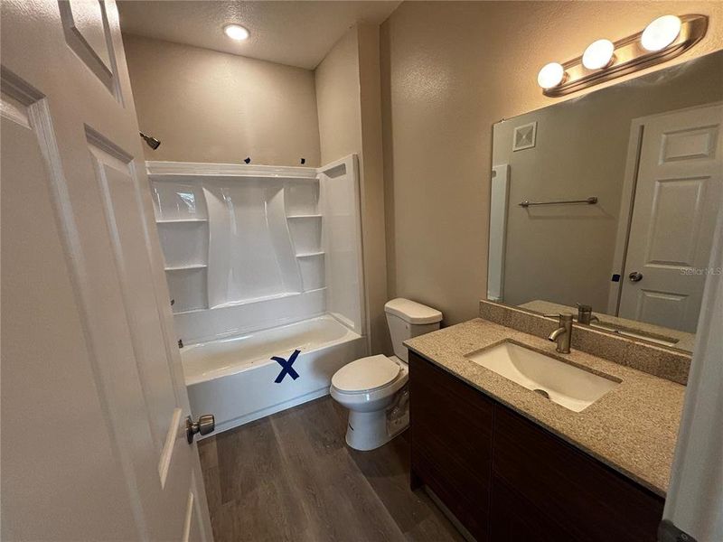 Furnished interior view inside a new home in , Orlando (Image 9).