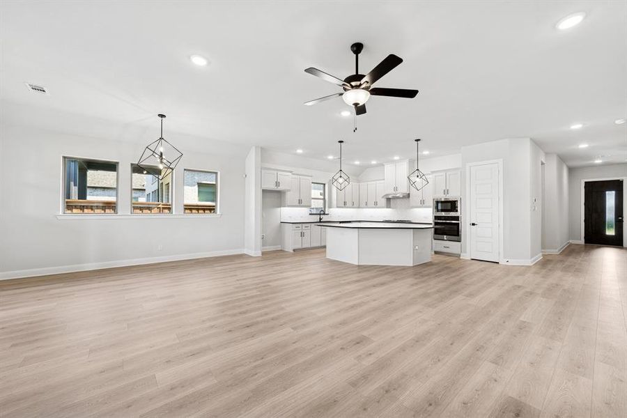 Image 29 of a home in Mantua Point Classics. Image 29 of a home in Mantua Point Classics.