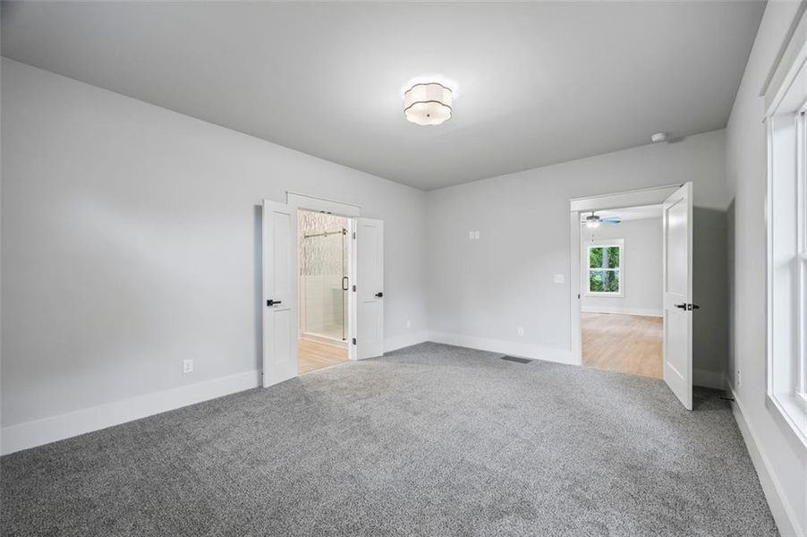 Spacious, unfurnished interior of a new home in , Monroe (Image 49).