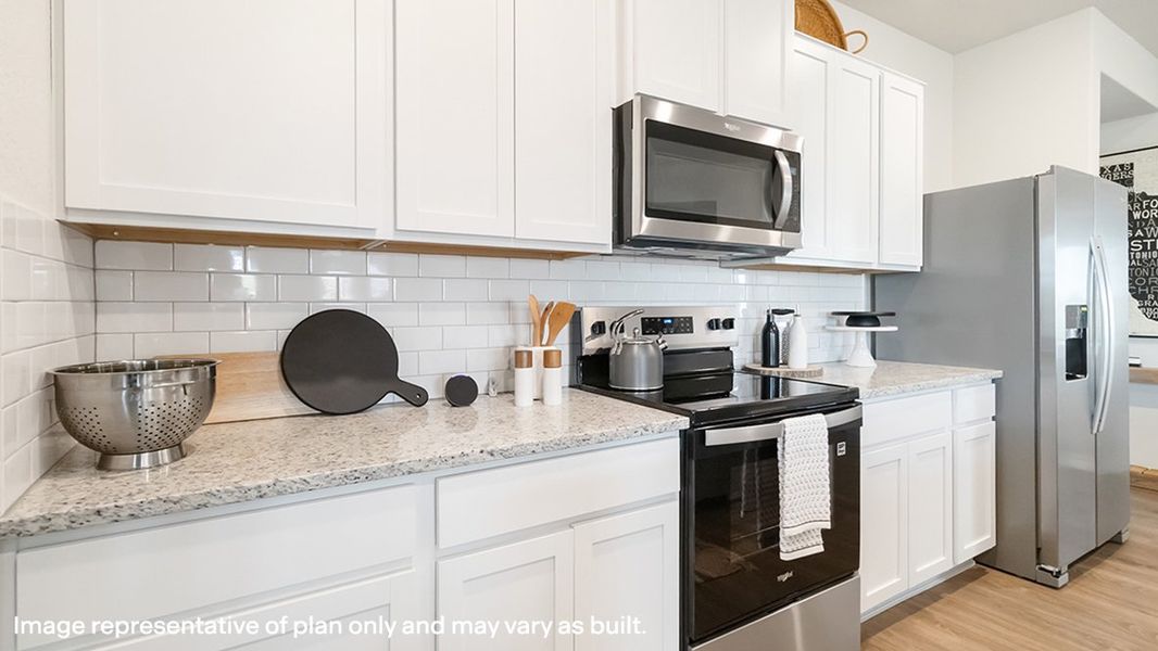 Furnished interior view inside a new home in Steele Creek, Cibolo (Image 14).