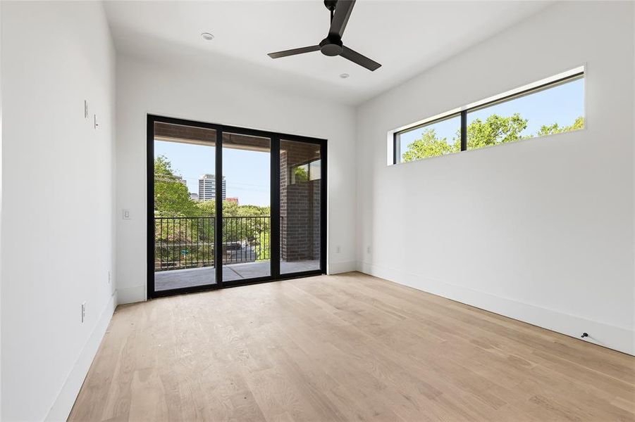 Spacious, unfurnished interior of a new home in , Dallas (Image 26).