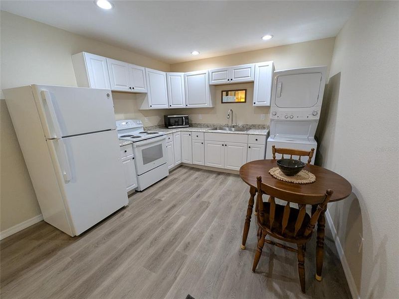Furnished interior view inside a new home in , Arcadia (Image 7).