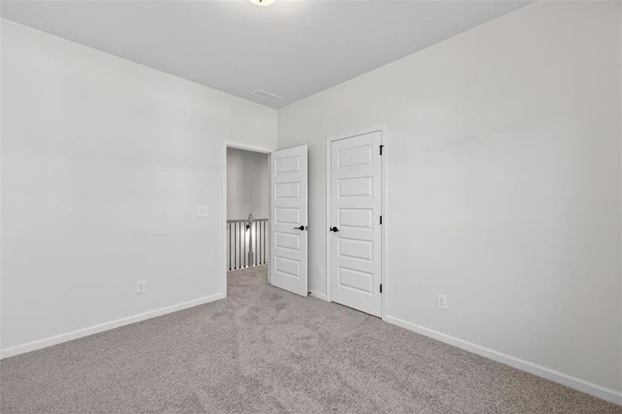Spacious, unfurnished interior of a new home in Sanders Park, Austell (Image 25).