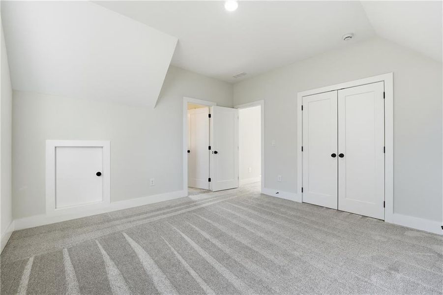Spacious, unfurnished interior of a new home in , Rydal (Image 27).