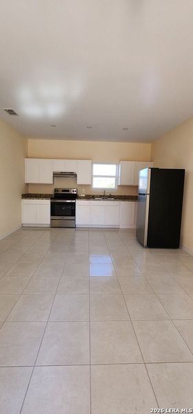 Spacious, unfurnished interior of a new home in , Eagle Pass (Image 4). Spacious, unfurnished interior of a new home in , Eagle Pass (Image 4).
