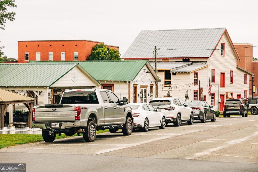 Image 105 of a home in Rosewood Lake Estates.