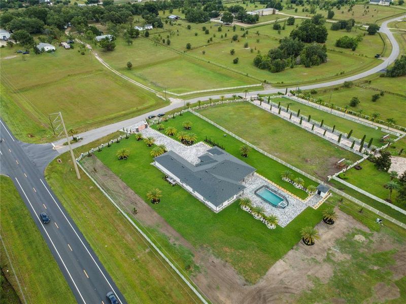 Community amenities in , Eustis (Image 66).