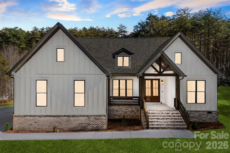 Front exterior of a new home in , Kings Mountain, NC, highlighting curb appeal (Image 27).
