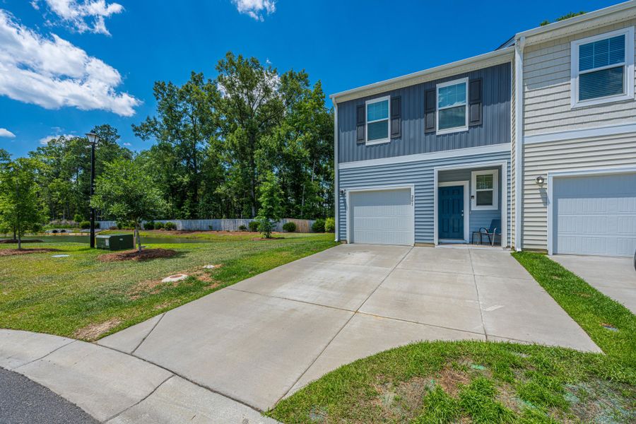 Exterior details and patio area of a home in , Summerville (Image 24).