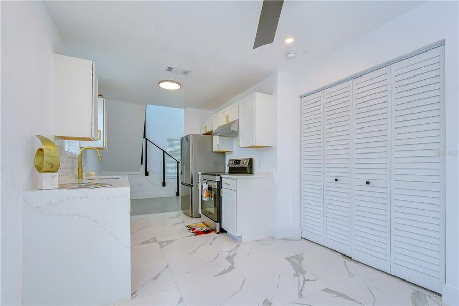 Furnished interior view inside a new home in , Bradenton (Image 7).