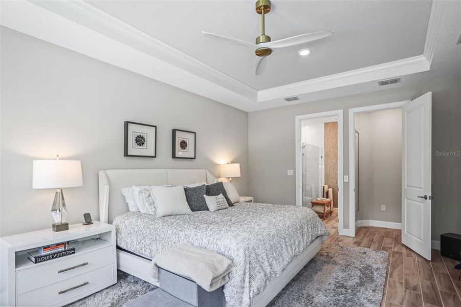 Furnished interior view inside a new home in , Wesley Chapel (Image 41).