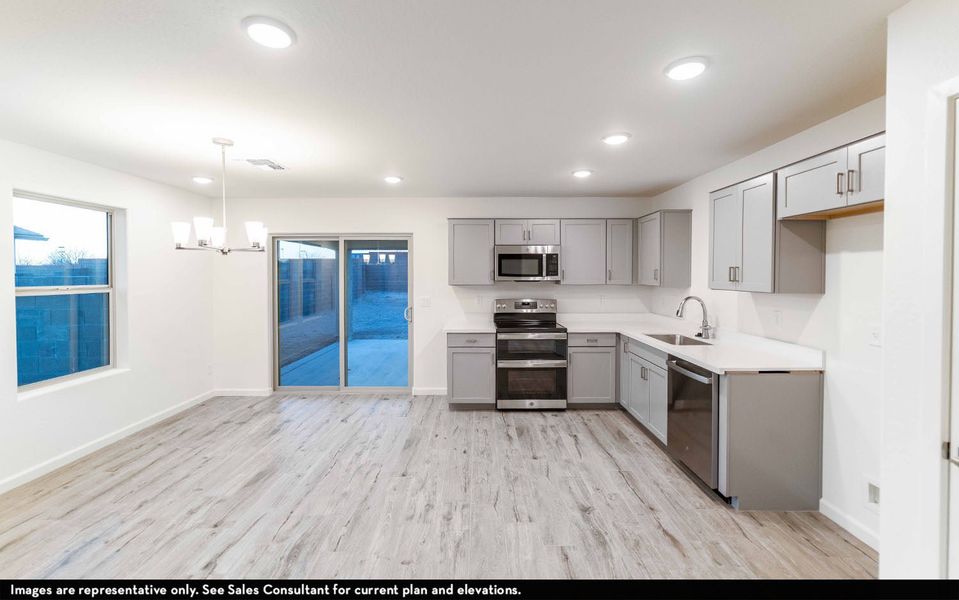 Representative furnished interior of a home built from the Choctaw by CastleRock Communities in Rancho Mirage, Maricopa (Image 2). Representative furnished interior of a home built from the Choctaw by CastleRock Communities in Rancho Mirage, Maricopa (Image 2).